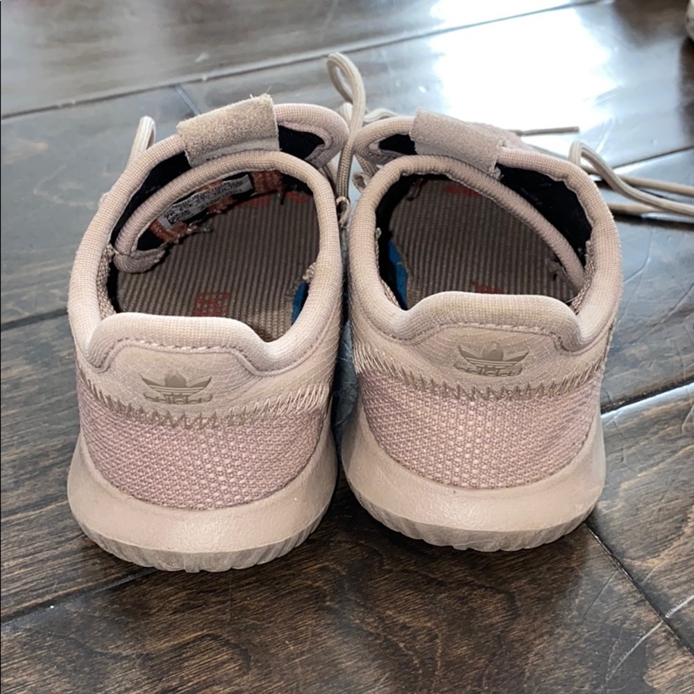 Adidas tubular kids shoes. Mauve color, size 7.